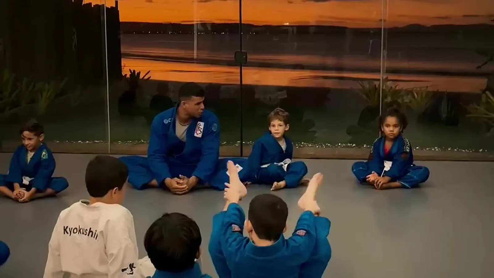 Aula kids na Fight Sports Ilhéus